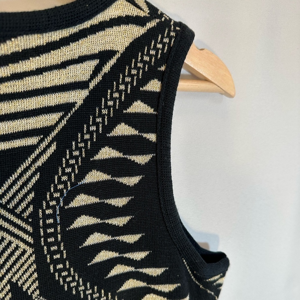 Thalia Sodi Womens Size M Knit Body Fit Black Gold Metallic Sweater Dress - Picture 7 of 7